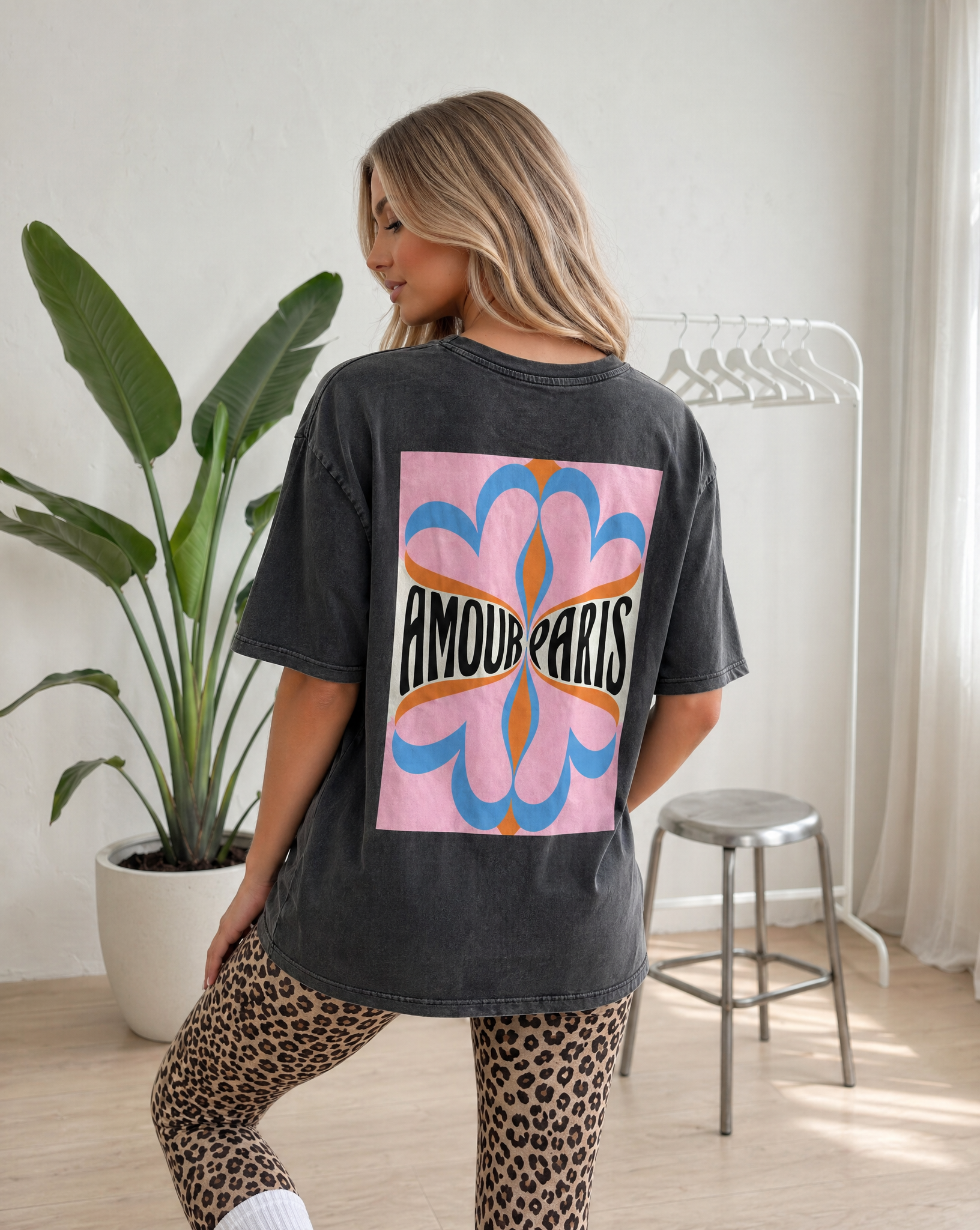 T-Shirt AMOUR PARIS – Oversized Shirt mit Rückenprint