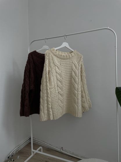 Pullover Riccarda – klassischer Zopfstrickpullover mit Rundhals
