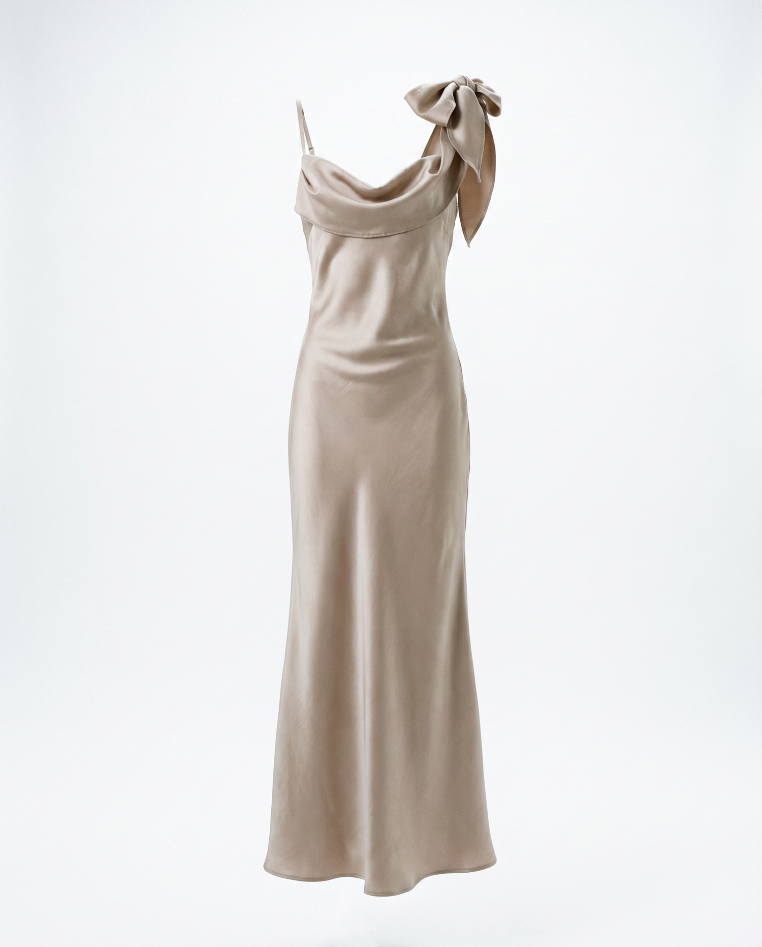Kleid Riri Packshot in Champagner – elegantes Festkleid, soulsiders