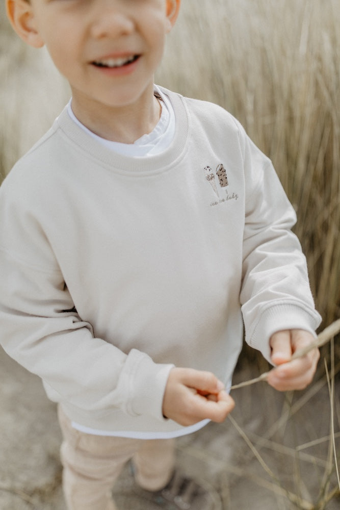 Unisex Oversized Sweatshirt &