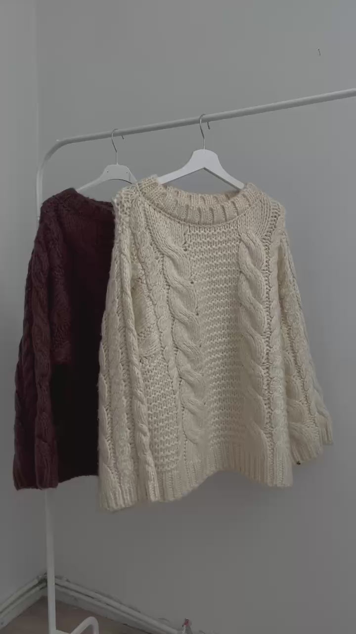 Pullover Riccarda – klassischer Zopfstrickpullover mit Rundhals